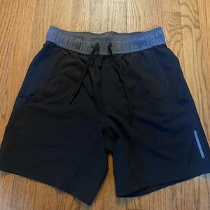 Black Balance Collection men’s athletic shorts Size small.